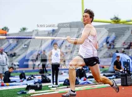 Thumbnail 2 in CIF SS Ford Track and Field Finals photogallery.