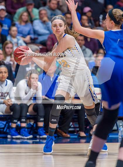 Thumbnail 3 in Hall vs. Mercy (CIAC Class LL Final) photogallery.