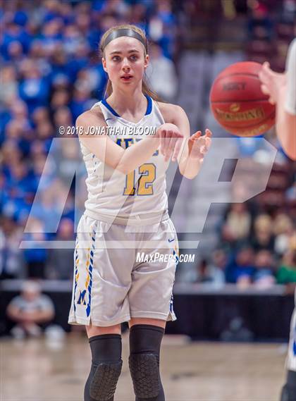Thumbnail 3 in Hall vs. Mercy (CIAC Class LL Final) photogallery.
