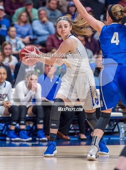 Thumbnail 2 in Hall vs. Mercy (CIAC Class LL Final) photogallery.