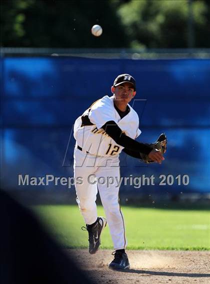 Thumbnail 2 in Alameda vs. Campolindo (CIF NCS D2 Final) photogallery.