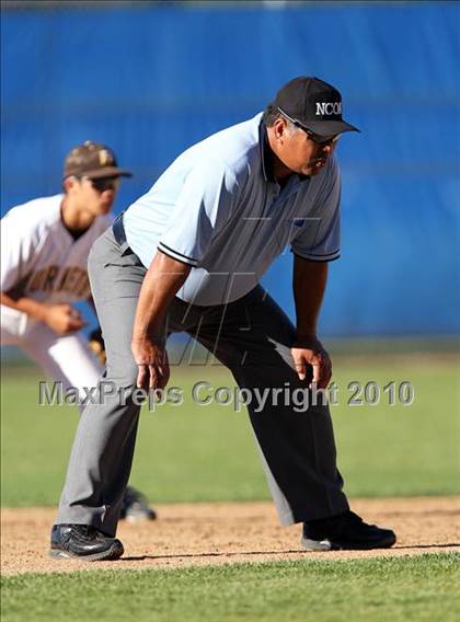 Thumbnail 2 in Alameda vs. Campolindo (CIF NCS D2 Final) photogallery.