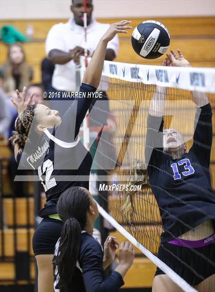 Thumbnail 3 in Davis @ Monterey Trail photogallery.