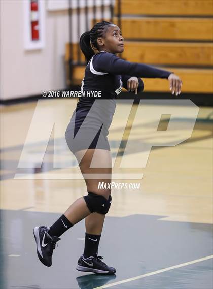 Thumbnail 3 in Davis @ Monterey Trail photogallery.
