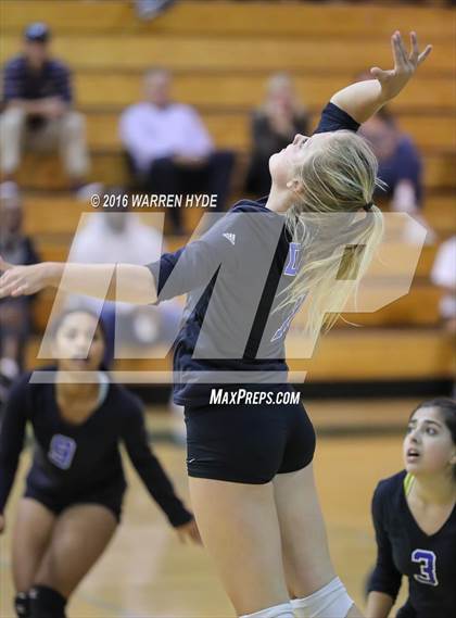 Thumbnail 1 in Davis @ Monterey Trail photogallery.