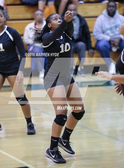 Thumbnail 2 in Davis @ Monterey Trail photogallery.