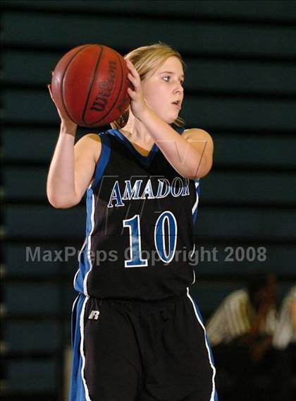 Thumbnail 2 in Amador @ Rosemont photogallery.
