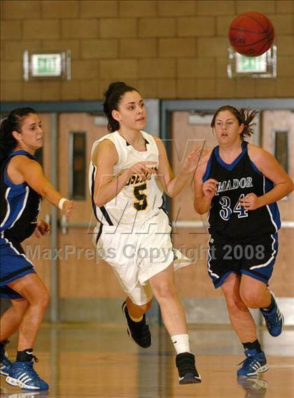 Thumbnail 1 in Amador @ Rosemont photogallery.
