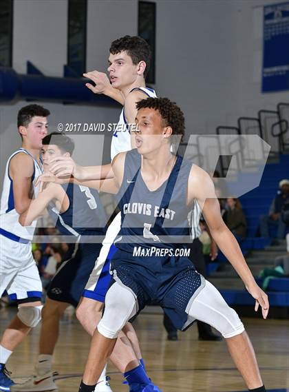 Thumbnail 2 in Clovis East vs. Davis (Les Curry Invitational) photogallery.