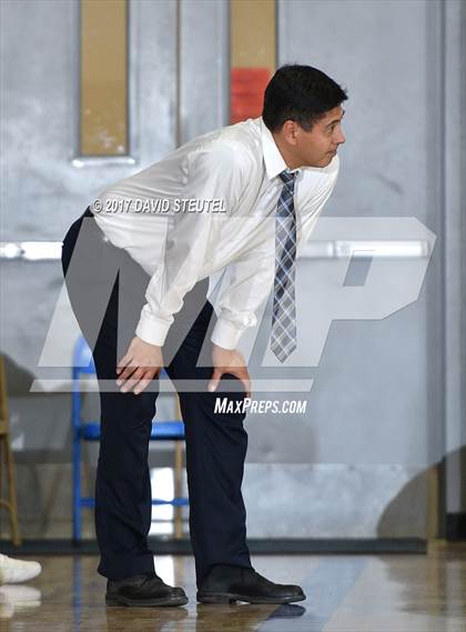 Thumbnail 3 in Clovis East vs. Davis (Les Curry Invitational) photogallery.