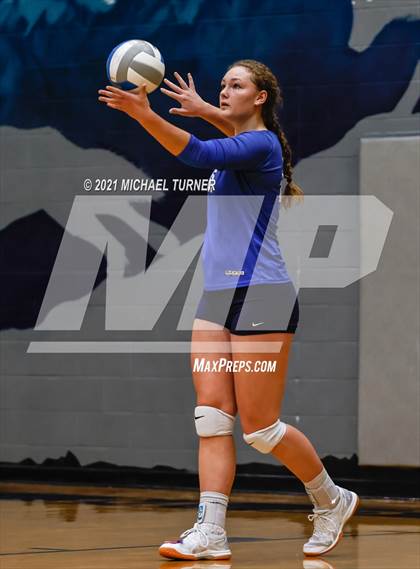 Thumbnail 3 in Kimberly vs Sugar Salem (3A State Tournament) photogallery.