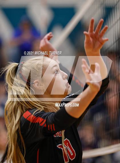 Thumbnail 3 in Kimberly vs Sugar Salem (3A State Tournament) photogallery.