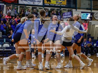 Thumbnail 2 in Kimberly vs Sugar Salem (3A State Tournament) photogallery.