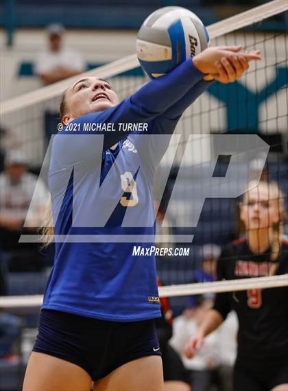 Thumbnail 3 in Kimberly vs Sugar Salem (3A State Tournament) photogallery.