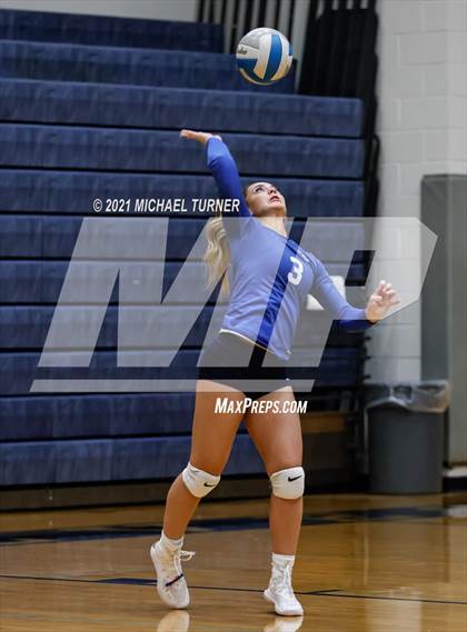 Thumbnail 2 in Kimberly vs Sugar Salem (3A State Tournament) photogallery.