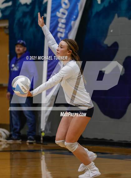 Thumbnail 2 in Kimberly vs Sugar Salem (3A State Tournament) photogallery.