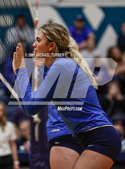 Thumbnail 3 in Kimberly vs Sugar Salem (3A State Tournament) photogallery.