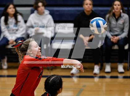 Thumbnail 2 in Kimberly vs Sugar Salem (3A State Tournament) photogallery.