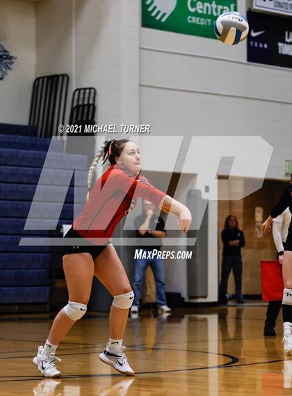Thumbnail 2 in Kimberly vs Sugar Salem (3A State Tournament) photogallery.