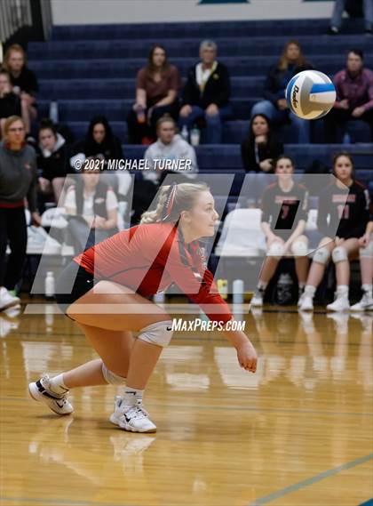 Thumbnail 2 in Kimberly vs Sugar Salem (3A State Tournament) photogallery.