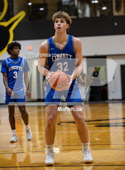 Thumbnail 1 in Olentangy Liberty vs. St. Francis de Sales photogallery.