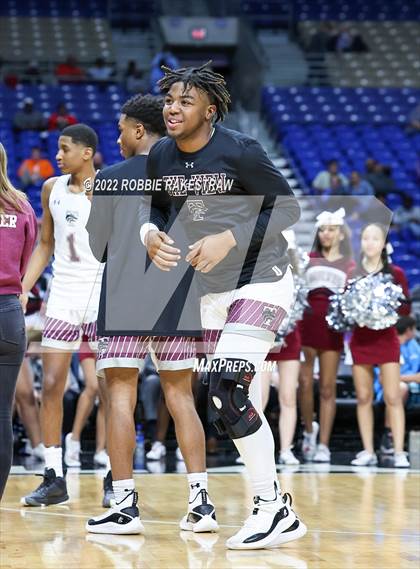 Thumbnail 1 in Mansfield Timberview vs. Boerne-Champion (UIL 5A State Semifinal) photogallery.
