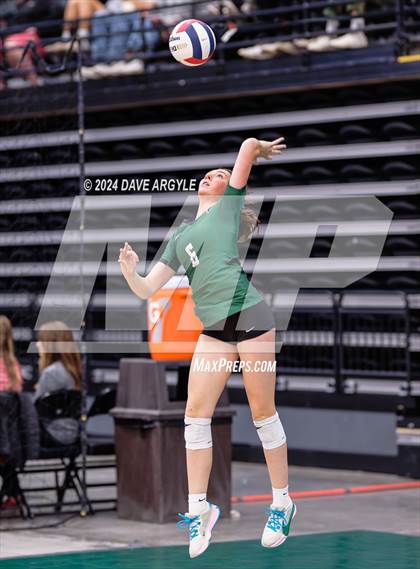 Thumbnail 2 in Green Canyon vs. Sky View (UHSAA 4A Second Round) photogallery.