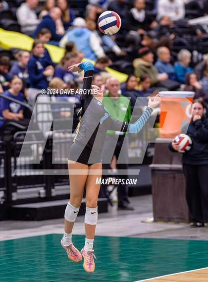 Thumbnail 3 in Green Canyon vs. Sky View (UHSAA 4A Second Round) photogallery.