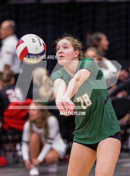 Thumbnail 3 in Green Canyon vs. Sky View (UHSAA 4A Second Round) photogallery.