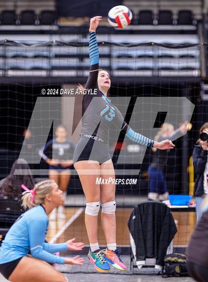 Thumbnail 3 in Green Canyon vs. Sky View (UHSAA 4A Second Round) photogallery.