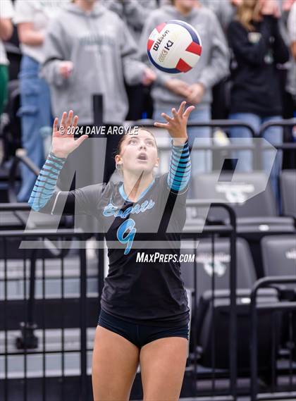 Thumbnail 2 in Green Canyon vs. Sky View (UHSAA 4A Second Round) photogallery.
