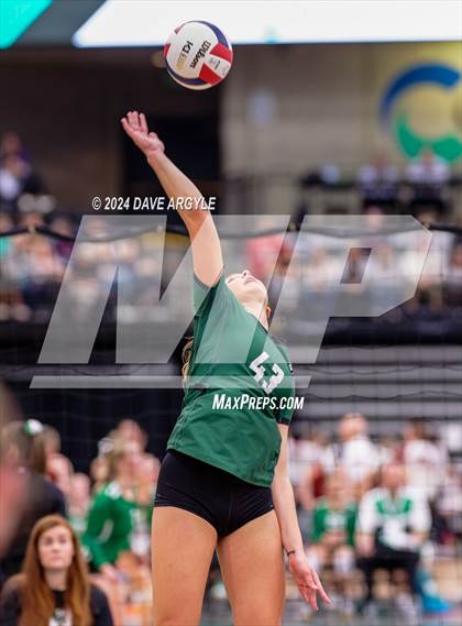 Thumbnail 3 in Green Canyon vs. Sky View (UHSAA 4A Second Round) photogallery.