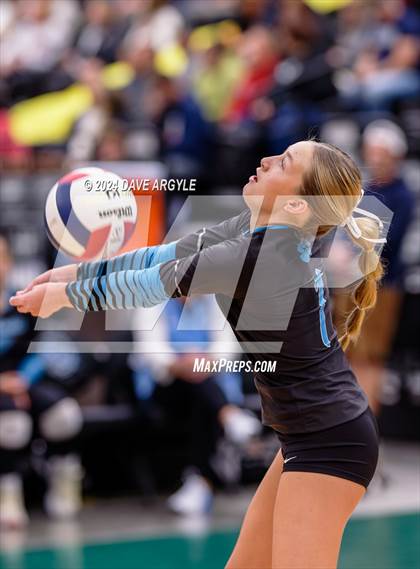 Thumbnail 1 in Green Canyon vs. Sky View (UHSAA 4A Second Round) photogallery.