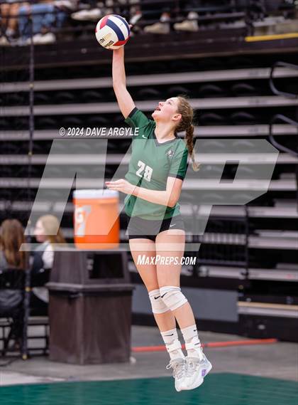 Thumbnail 2 in Green Canyon vs. Sky View (UHSAA 4A Second Round) photogallery.
