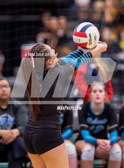 Thumbnail 2 in Green Canyon vs. Sky View (UHSAA 4A Second Round) photogallery.
