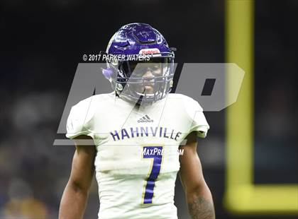 Thumbnail 2 in Hahnville vs. Zachary (LHSAA 5A Final) photogallery.