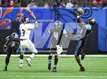 Thumbnail 3 in Hahnville vs. Zachary (LHSAA 5A Final) photogallery.