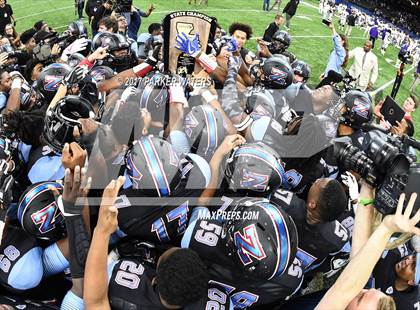 Thumbnail 1 in Hahnville vs. Zachary (LHSAA 5A Final) photogallery.