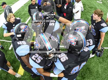 Thumbnail 3 in Hahnville vs. Zachary (LHSAA 5A Final) photogallery.