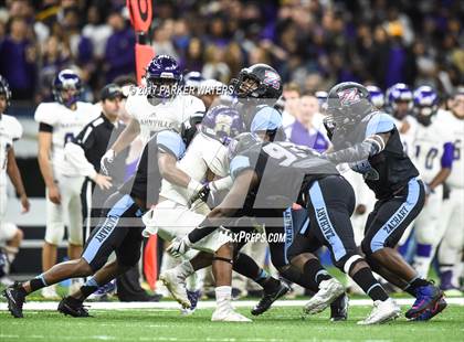 Thumbnail 1 in Hahnville vs. Zachary (LHSAA 5A Final) photogallery.