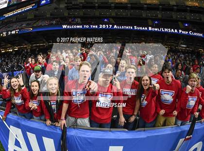 Thumbnail 2 in Hahnville vs. Zachary (LHSAA 5A Final) photogallery.