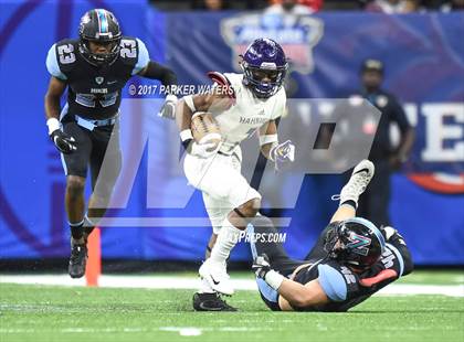 Thumbnail 3 in Hahnville vs. Zachary (LHSAA 5A Final) photogallery.