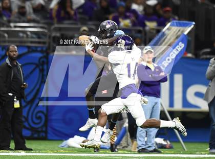 Thumbnail 1 in Hahnville vs. Zachary (LHSAA 5A Final) photogallery.