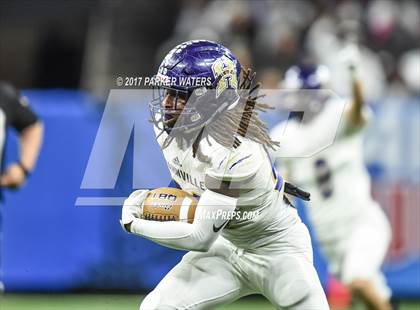 Thumbnail 2 in Hahnville vs. Zachary (LHSAA 5A Final) photogallery.