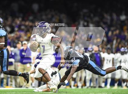 Thumbnail 3 in Hahnville vs. Zachary (LHSAA 5A Final) photogallery.
