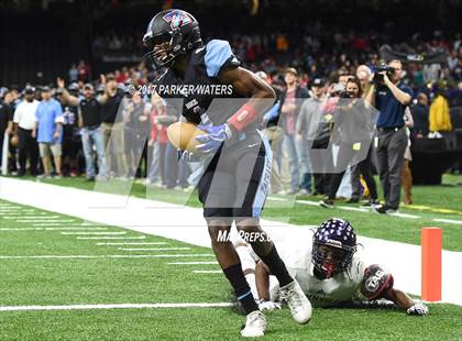 Thumbnail 3 in Hahnville vs. Zachary (LHSAA 5A Final) photogallery.