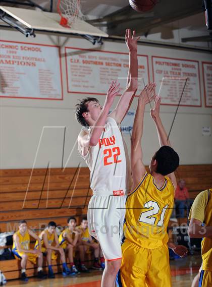 Thumbnail 2 in Polytechnic vs. Holy Martyrs Armenian (Pasadena Poly Tournament) photogallery.