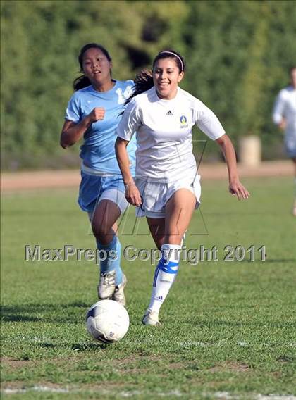 Thumbnail 1 in Walnut @ Bishop Amat photogallery.