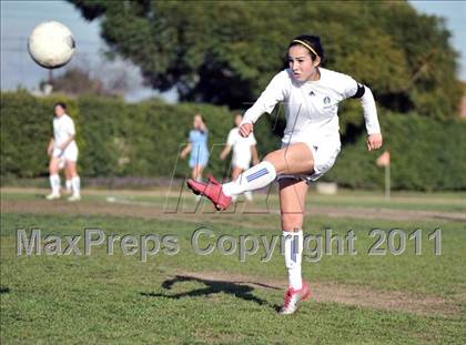 Thumbnail 1 in Walnut @ Bishop Amat photogallery.