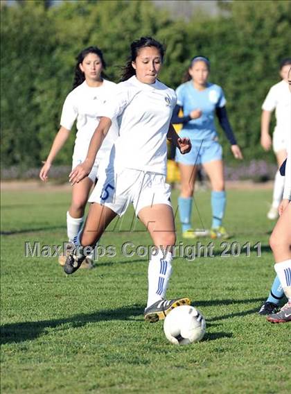 Thumbnail 3 in Walnut @ Bishop Amat photogallery.